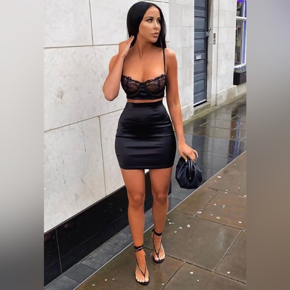 🚫SOLD🚫 NWOT Fashion Nova ‘Anything but innocent ‘ matching skirt set size M - Picture 4 of 7